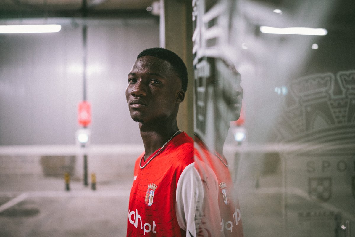 Modou Seye é Gverreiro 🇮🇩

O médio senegalês, de apenas 18 anos, assina até 2029. 

#PorMaisFuturo