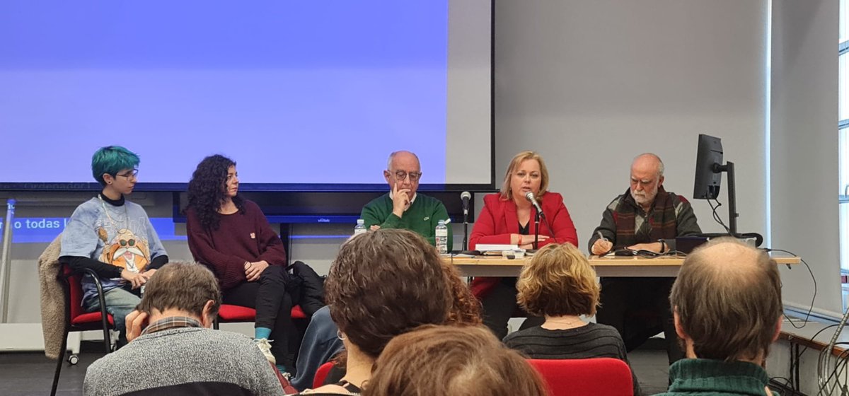 Ayer participamos en la mesa debate sobre "INCORPORACIÓN A LOS CENTROS DE INFANTIL Y PRIMARIA DE 1⁰ Y 2⁰ DE LA ESO"
Organizado por Colectivo #EscuelaAbiertaMRP #Getafe

<a href="/juliorogero/">Julio Rogero</a> <a href="/urunajp/">Pedro Uruñuela</a> 

#LaFAPAinforma
#FAPAsomosFamilias