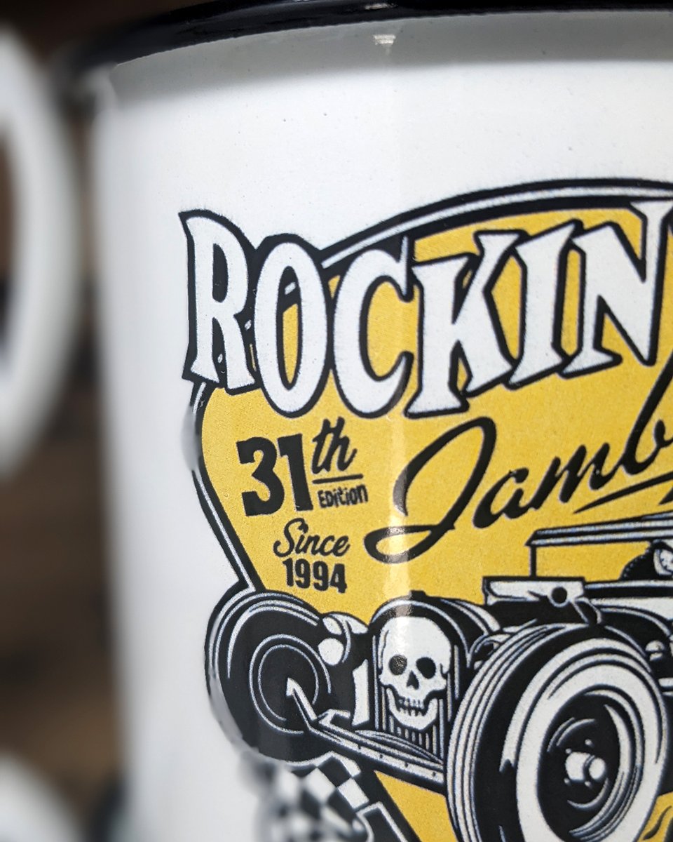 El mejor festival de música rockabilly @rockinracejamboree_oficial organizado por el sello discográfico @sleazyrecordsoficial 💿
Estarán disponibles sus @retropot diseñados por @kittycatkustomarts @el_marques_illustration como parte de su merchandising.
retropot.es