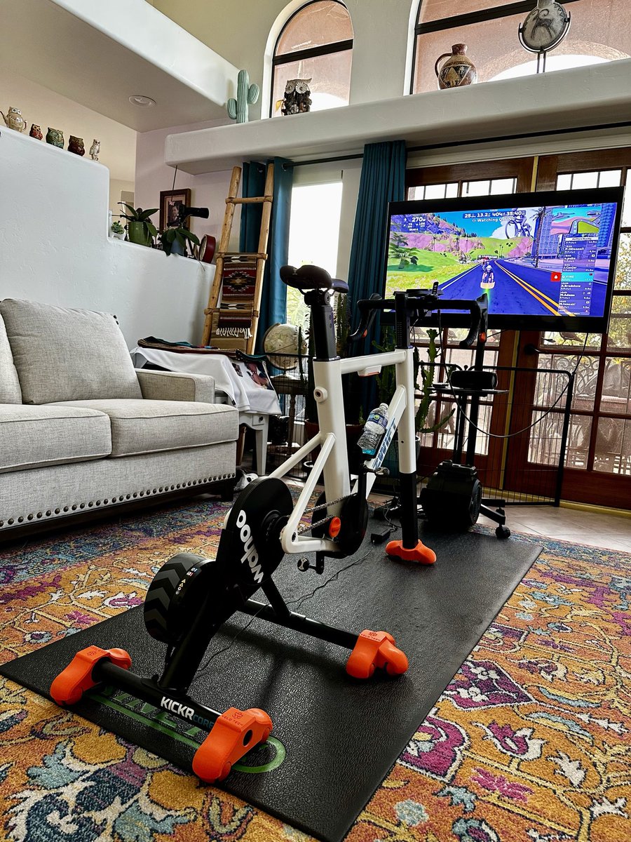 Zwift tweet media