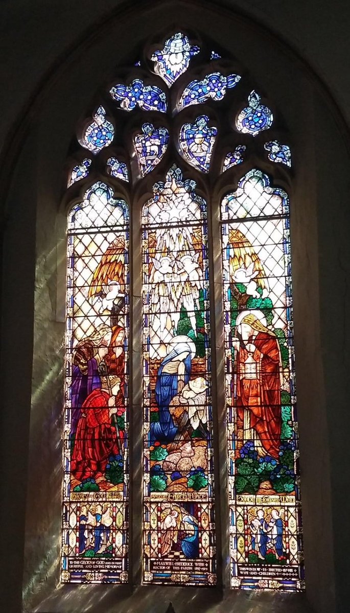 attleboroughch's tweet photo. Two special services at St Mary's on Sunday for Candlemas.

All-age Parish Eucharist (especially suitable for everyone) - 10am
Choral Evensong - 6.30pm

Both of these services are also on our YouTube channel. We'd love it if you could join us in person or online. https://t.co/6YBuolpiFJ