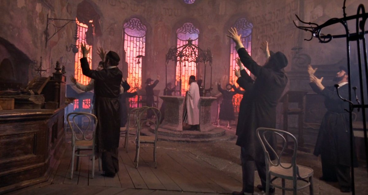 suddenxfear's tweet photo. the hourglass sanatorium (1973) / wojciech jerzy has https://t.co/8pChUmhcGB