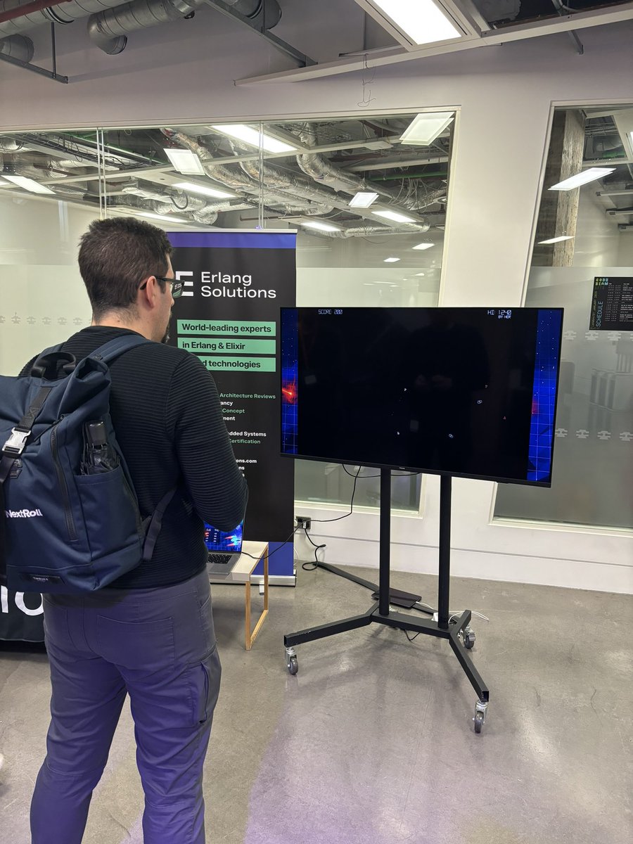 ErlangSolutions's tweet photo. ๐น๏ธ @elbrujohalcon has stepped up to the plate to take on AstroBEAM โ๏ธ if youโre with us at #CodeBEAMLiteLondon make sure you pop in over to say hello and take on the challenge yourself! ๐ https://t.co/TqQpozj2YQ
