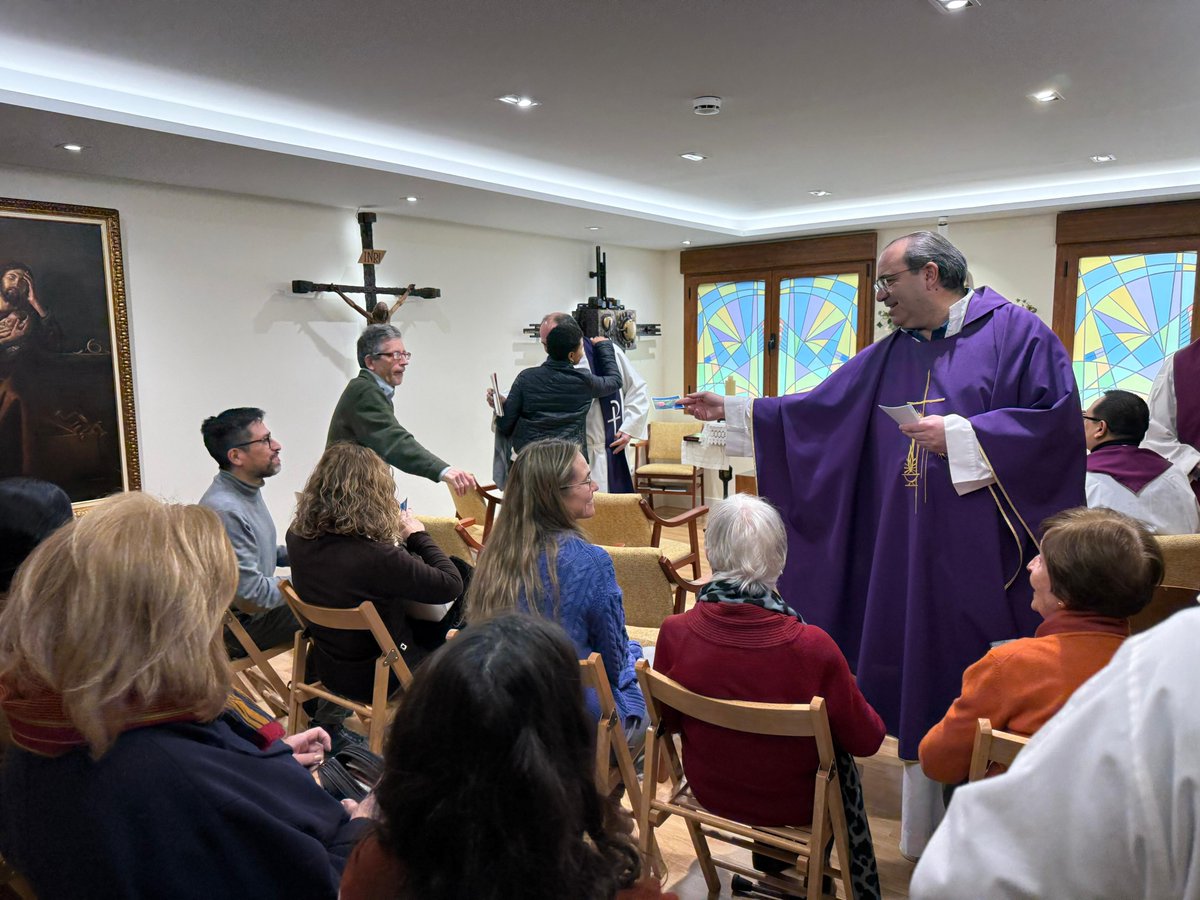 📸Hoy, en Madrid, se ha recordado con cariño a Fr. Juan Manuel Torrecilla (1942-2025) con una misa de acción de gracias por su vida❤️ Entre los asistentes, los equipos de @arcores_network y comunicación, colaboradores, amigos y religiosos de comunidades cercanas🙏
