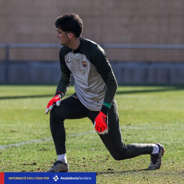 📌 𝐂𝐨𝐦𝐮𝐧𝐢𝐜𝐚𝐭 𝐦𝐞̀𝐝𝐢𝐜

👉🏼 El jugador del Barça Atlètic 𝗔𝘀𝘁𝗿𝗮𝗹𝗮𝗴𝗮 té una tendinitis al turmell esquerre. El temps de recuperació aproximat serà d'unes tres setmanes

💙❤️