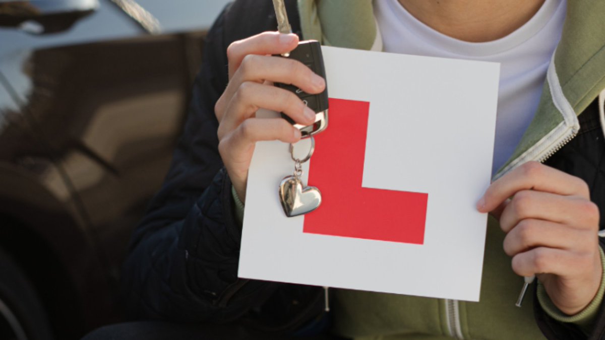 Fiesta or Fiat? Here are some of the cheapest cars to insure for 17-year-olds to get you on the road 🚘
brnw.ch/21wQnAN