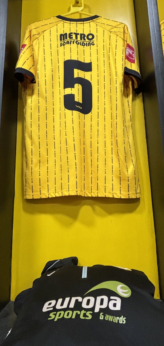 PaddyGray06's tweet image. All set for @OfficialWands game against Bognor tomorrow 

🧡🖤