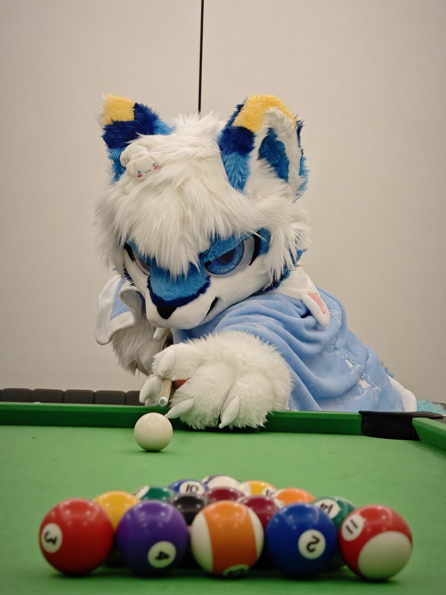 看我一杆清台！
🥩:<a href="/yin81048580/">土豆泥包子銀空SAMA</a> 
#FursuitFriday
