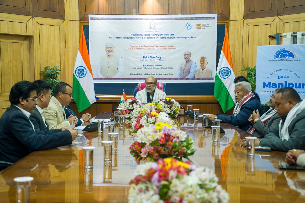 manipur_cmo's tweet photo. A Tripartite MoU was signed today in the presence of Hon'ble CM N Biren Singh at CM's Secretariat, formalizing the transfer of Manipur Milk Producers’ Co-operative Union Ltd. to the National Dairy Development Board, Government of India. https://t.co/boVyrLTLSW