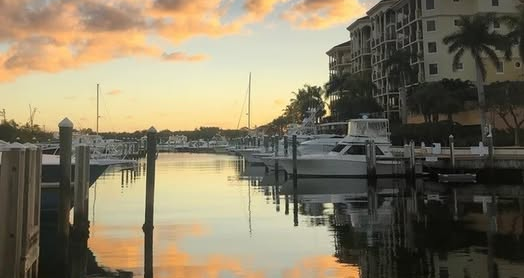 DiveBarJupiter's tweet photo. Sunset views and sushi rolls 🍣
Name a better combo. 
Have a wonderful weekend.
🌅 
#WaterfrontDining #DiveBarJupiter" https://t.co/f6pVdDzVyY