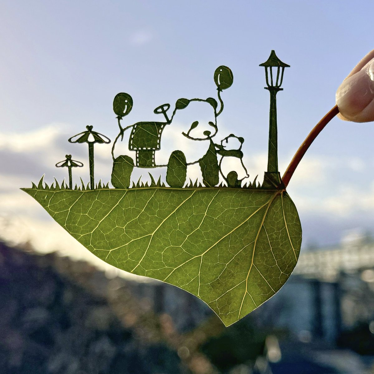 ｢覚えてる？小さい頃に乗ったパンダさん｣

#葉っぱの遊園地