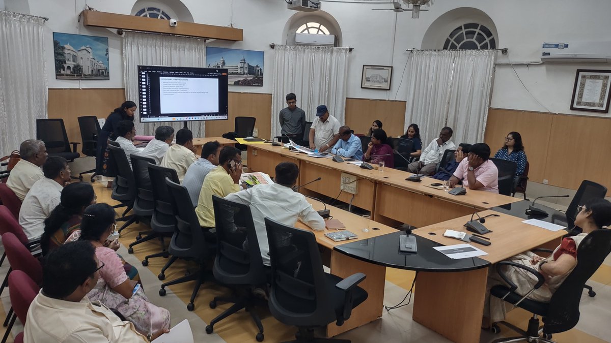 gba_bcac's tweet photo. 🚸🌿 BBMP Climate action cell is taking strides toward creating inclusive, resilient, and thriving public spaces that cater to young children & caregivers! As part of #NurturingNeighbourhoods 2.0, BBMP aims to mainstream child-friendly planning in Bengaluru’s neighborhoods. 🏡✨  

To drive this transformation, @WRIIndia  conducted a capacity-building & ideation session with BBMP's horticulture & zonal engineers. The workshop focused on age-specific, nature-based play & caregiver-friendly amenities, ensuring BBMP parks are healthy, accessible & enriching for all! 🌳🤝  

#PublicSpaces #EarlyChildhood #InclusiveBengaluru #UrbanPlanning
@SmartCities_HUA 
@BvLFoundation
@Urban95cm 
@RushdaMajeed 
@Secretary_MoHUA 
@JSecretary_SCM 
@madpai 
@JayaWRI