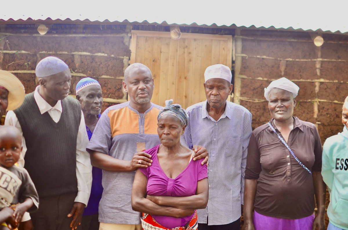 OAmollo's tweet photo. #Ondoanyasi; Did The 103rd Modest House For Mama Rose Osolo Nyakemba Of Bonde Village, A Widow Who Was Not Blessed With A Child. https://t.co/v0wmAjdiTI