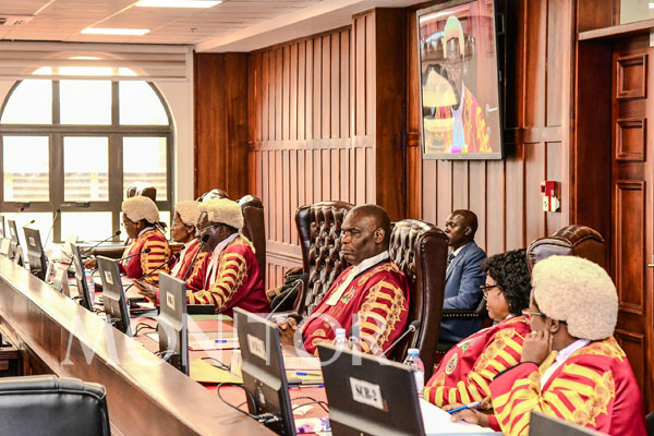 DailyMonitor's tweet photo. "All trials in the General Court Martial, involving civilians, must immediately cease and be transferred to civil courts of law with competent jurisdiction," Chief Justice Alfonse Owiny-Dollo.
#MonitorUpdates 
📸: @abubakerlubowa https://t.co/jkWrqj6G4p