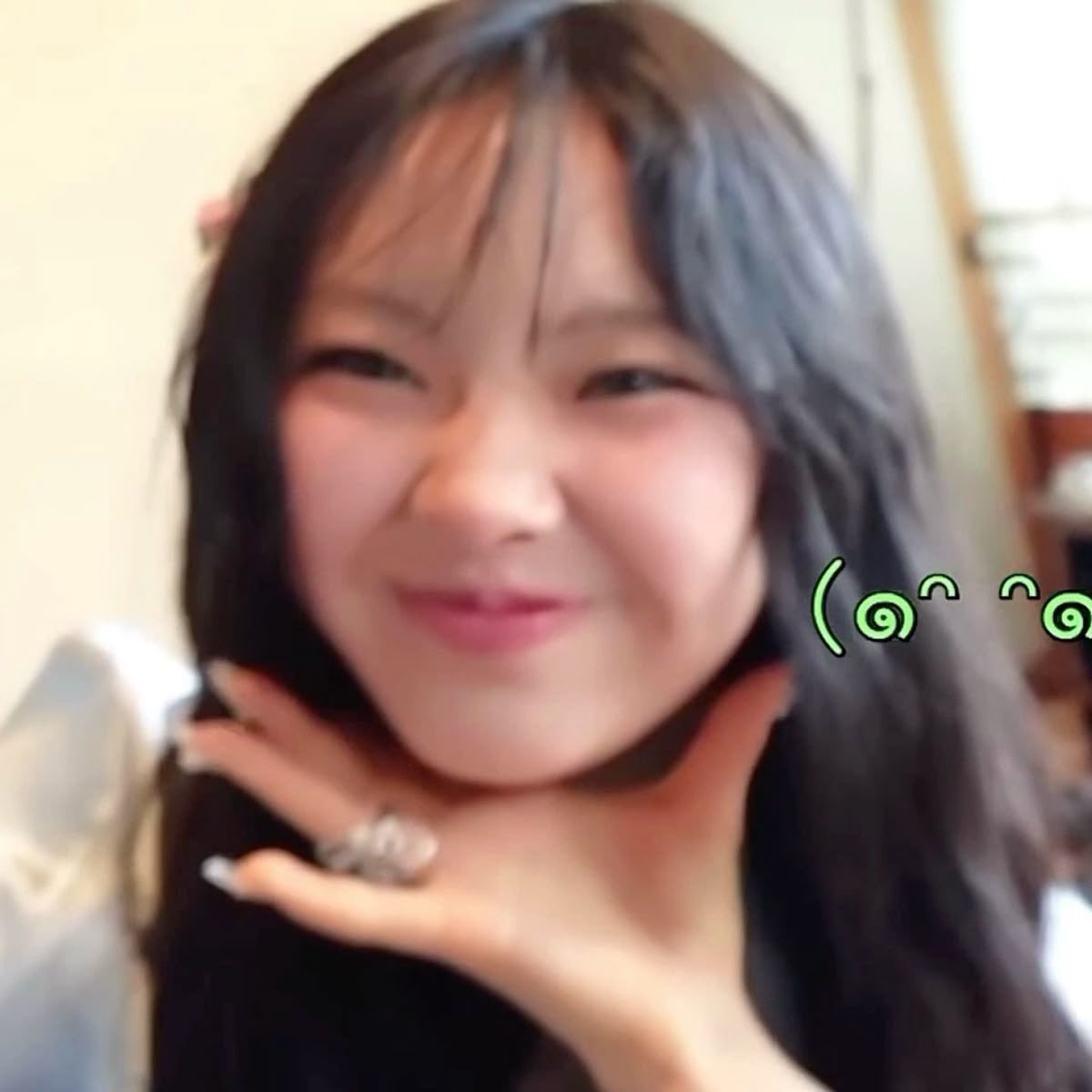 hxkxwxii's tweet photo. 가는 길이시면 ...

귀여운 혜인이 보고 가세요 ♡ https://t.co/eNsqMgstEG