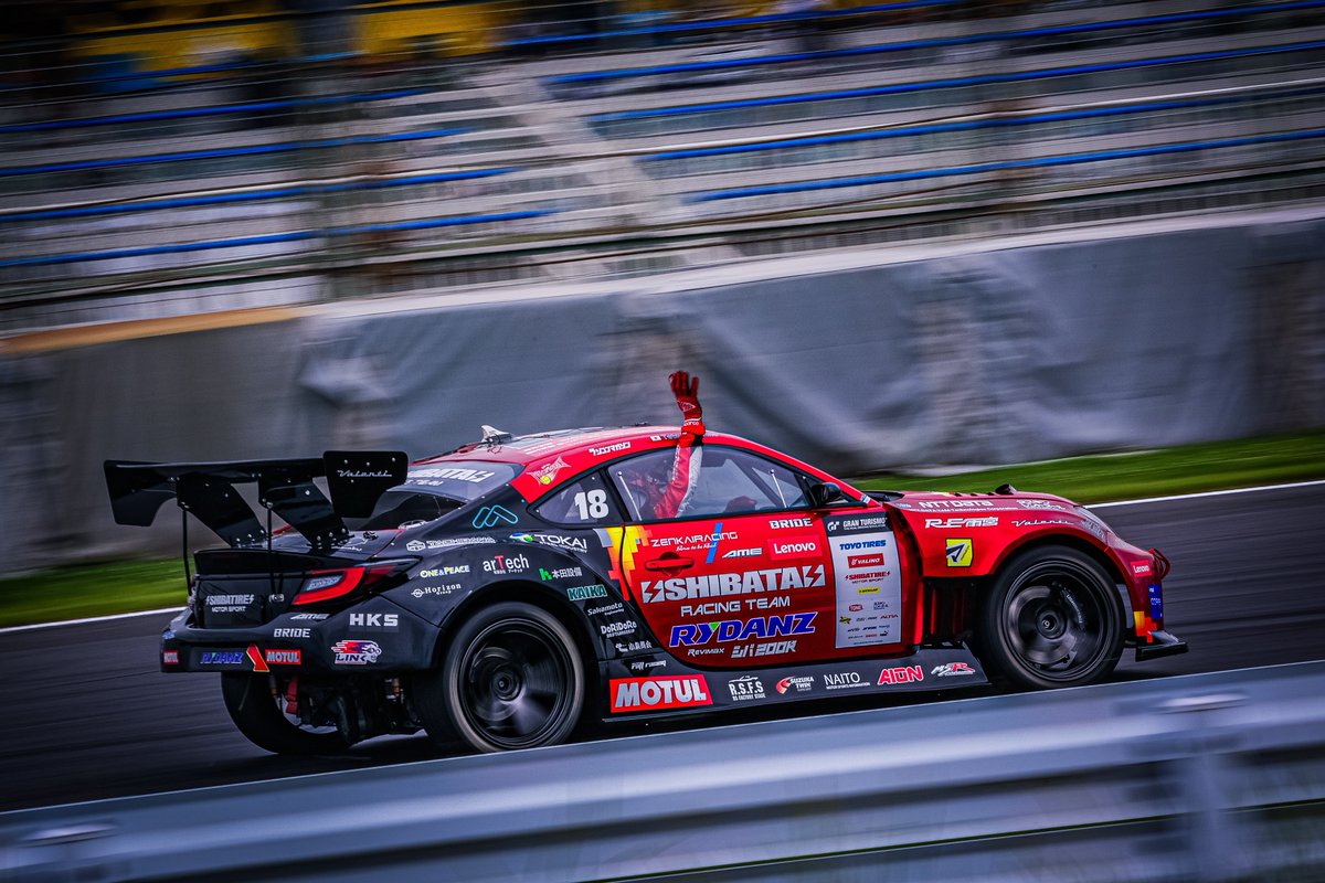 imazi_kaz's tweet photo. 日比野選手のお手振りとドリフトの詰め合わせでお届けします☺️

#D1GP
#FDJ https://t.co/kffywcoarp