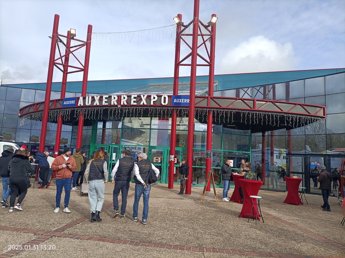 grignute's tweet image. Je suis arrivé à #CryptoXR !