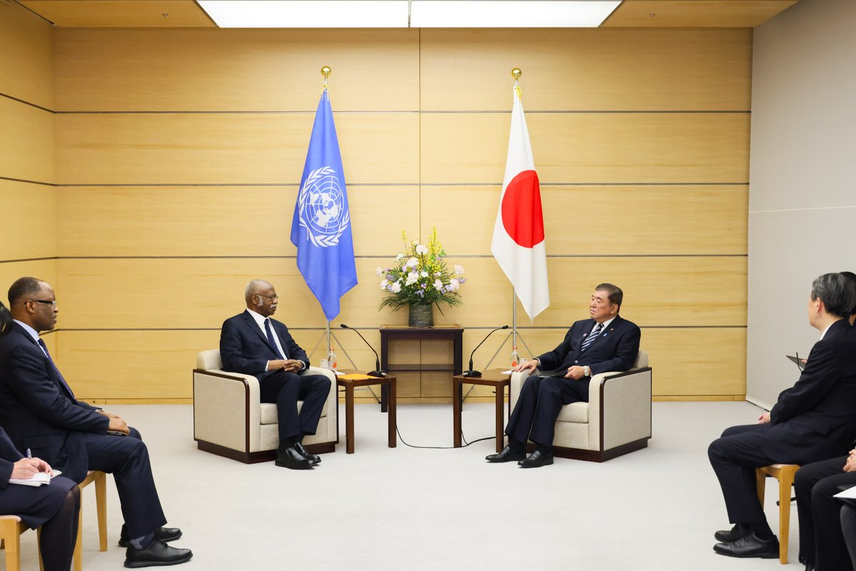 MofaJapan_jp's tweet photo. 1月31日、#石破総理大臣 は、閣僚級招へいにて訪日中のフィレモン・ヤン #国連 総会議長の表敬を受け、#国連総会 が一層役割を果たす重要性やアフリカが抱える持続可能な開発について意見交換を行いました。

https://t.co/PpdXZIaLq8

（写真提供：内閣広報室） https://t.co/7nnOOkBZS5