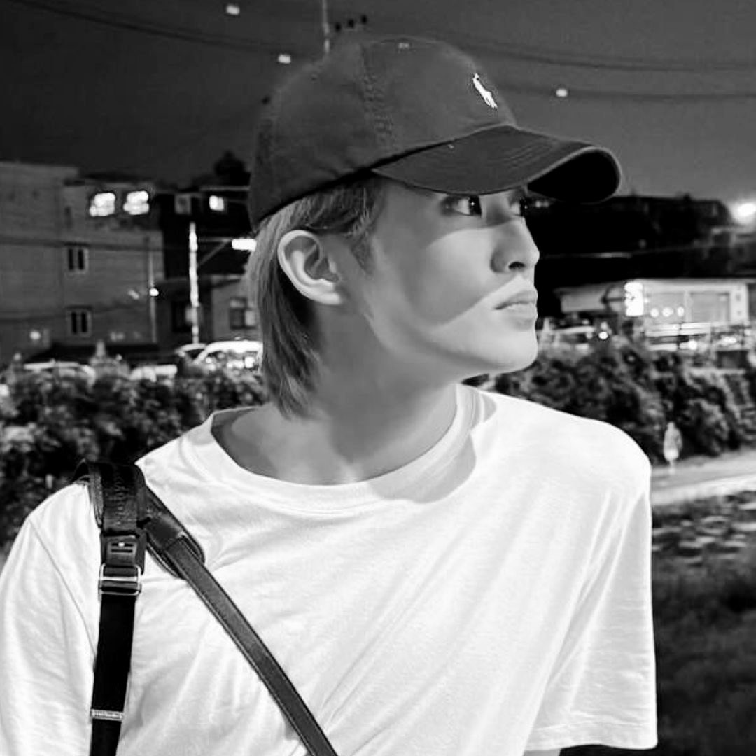 novirelue's tweet photo. Markhyuck au ft sc🔞 

— Ternak Sapi
Mk awalnya cuman ngajarin Hc buat teknik ngerawat sapi kepemilikannya, tapi malah jadi Mk yang ngerawat Hc didalem gubug sempit milik Mk waktu hujan hujan ngebuat Hc makin teler. 

CW didalem pvt!!

Link pvt : https://t.co/C8Ztd0ivjp https://t.co/XheIerxHde