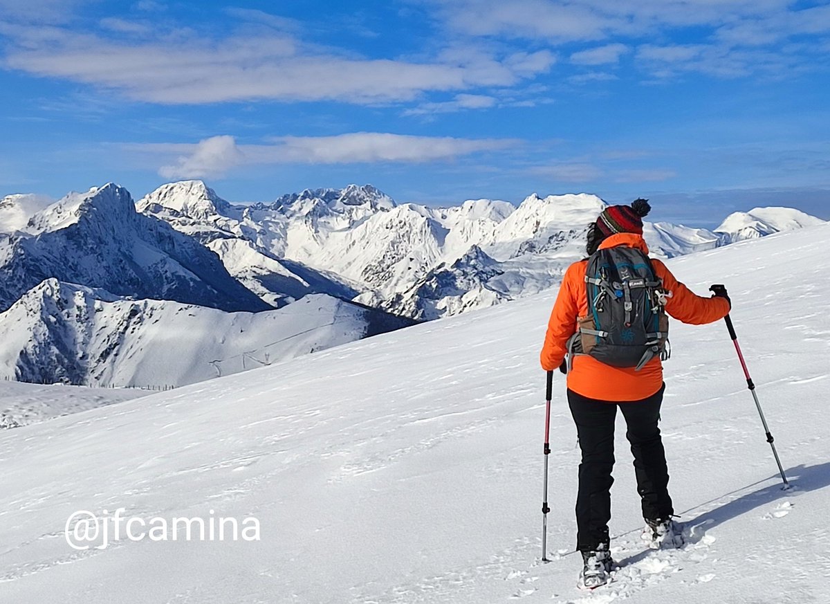 JFCamina's tweet photo. ¿Nos deparará un guapo paseo de nieve este finde?? 🤔🤔 Todo depende de la Meteo, ya veremos 😎😎 https://t.co/eD34f964QA https://t.co/Ep29gIy5Ey