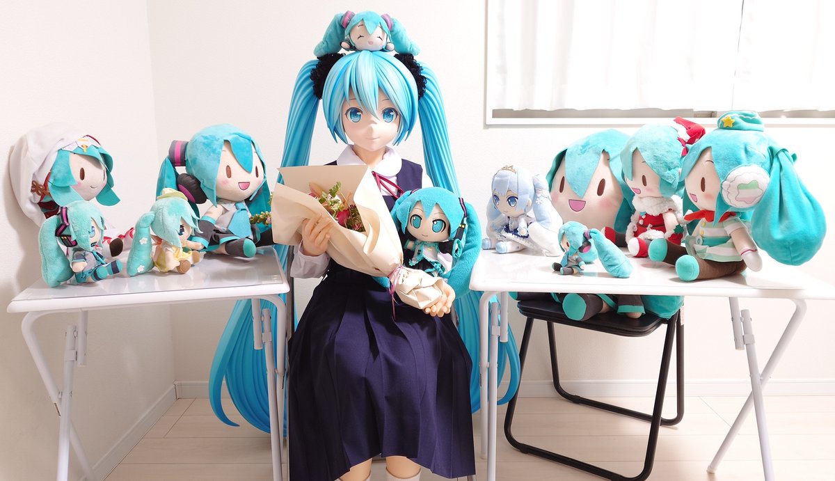 今日は愛妻の日です。2025年も特に変わりありませんが、ミクさんに花束