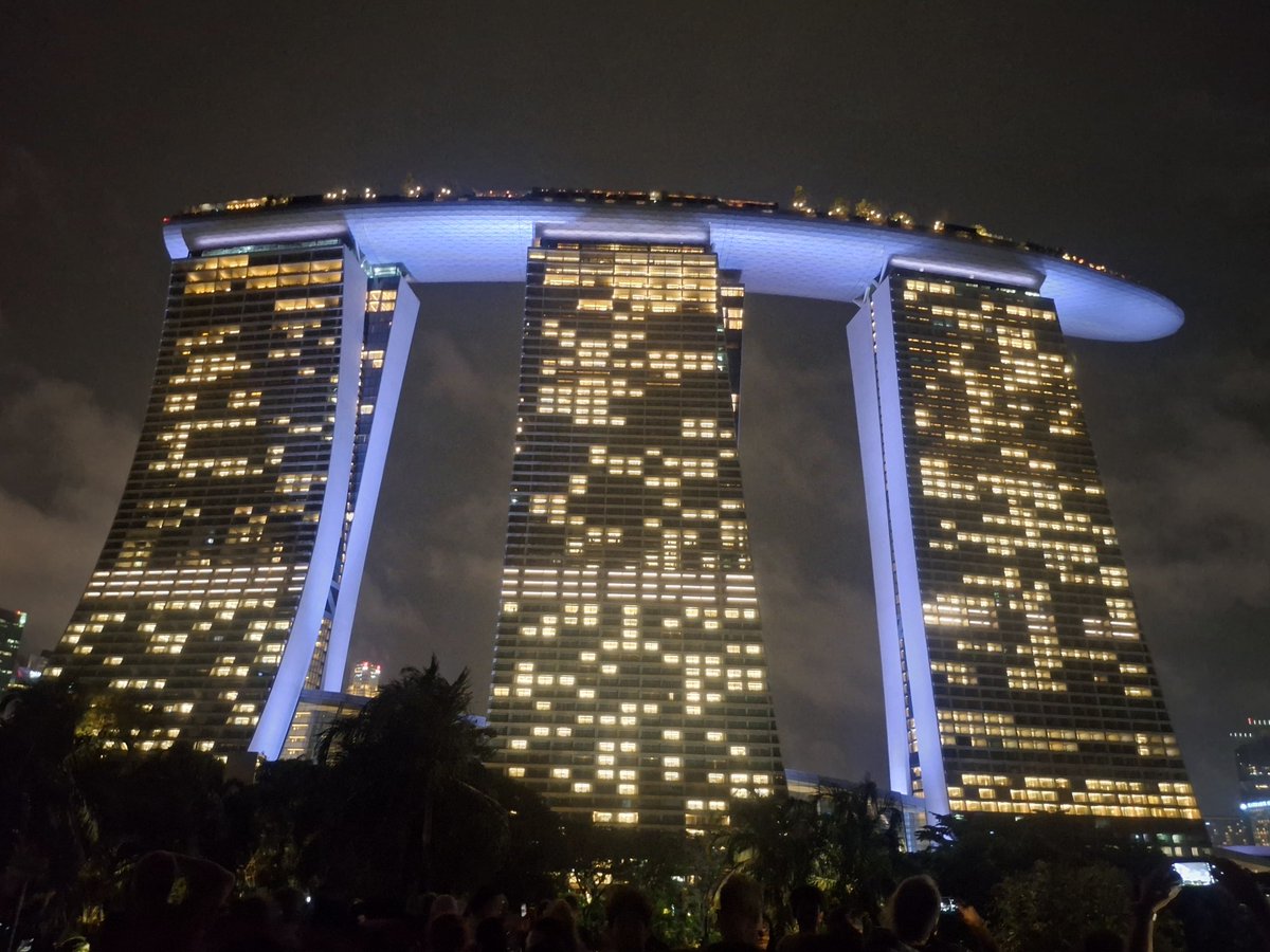 Vijaylocopilot's tweet image. #SVK CLICKS