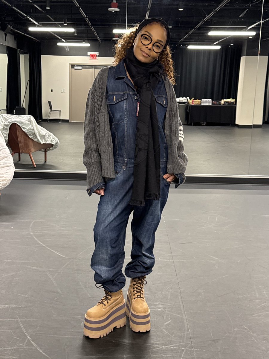 Janet Jackson tweet media