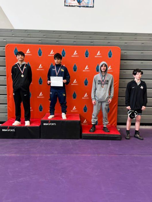 Congratulations Emry! Taking 2nd in 1-6A🥈 in Districts! Way to be! Just warming up! On to Regionals next!! Be Great! 💪🏽
