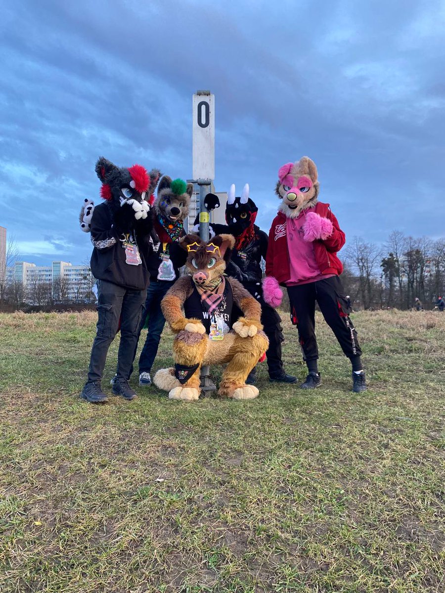 Wish you all an happy #FursuitFriday 
Picture was made at the 
Dresden Furs Wintermeet

🪡 SergNDerg 
📸 <a href="/KIRAN162680741/">-KIRAN-</a>
🐲 Tyra

#fursuit #furry #furryoc #furrypride #furrypaws #furrie #furryfandom #furrywolf #furryanthro #furrylife #furr #furrycharacter #furryfriend #fursona