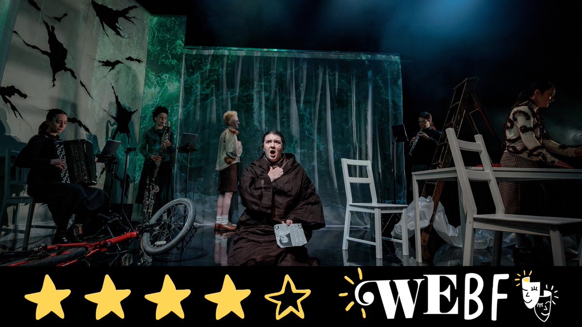 West End Best Friend (@westendbf) on Twitter photo 🎭 REVIEW 🎭
Weaving together live performance, projection & creative captioning, <a href="/operaupclose/">OperaUpClose</a>'s Riders to the Sea is currently playing at <a href="/MASTStudios/">Mayflower Studios</a> before touring.
"Offers a delightful toe in the water to new audiences."
📷 Rich Southgate
westendbestfriend.co.uk/news/review-ri… 🎭 REVIEW 🎭
Weaving together live performance, projection & creative captioning, <a href="/operaupclose/">OperaUpClose</a>'s Riders to the Sea is currently playing at <a href="/MASTStudios/">Mayflower Studios</a> before touring.
"Offers a delightful toe in the water to new audiences."
📷 Rich Southgate
westendbestfriend.co.uk/news/review-ri…