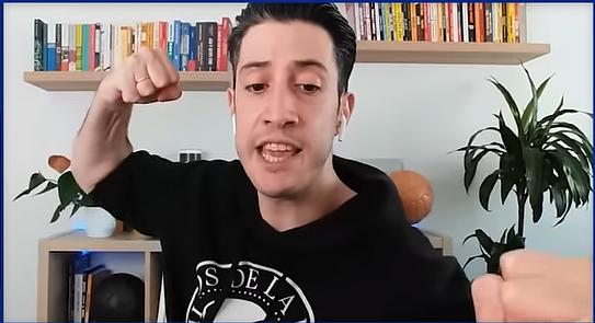 PizarritasOOC's tweet photo. POV: Eres Nahuel Miranda y decides tener una opinión propia desmarcándote de la del líder supremo https://t.co/ShXIrcaqco