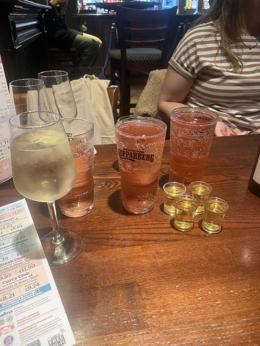 jodiefinch_'s tweet photo. @JayMcGuiness  Challenge accepted 🍻 https://t.co/kFTgO9aFru