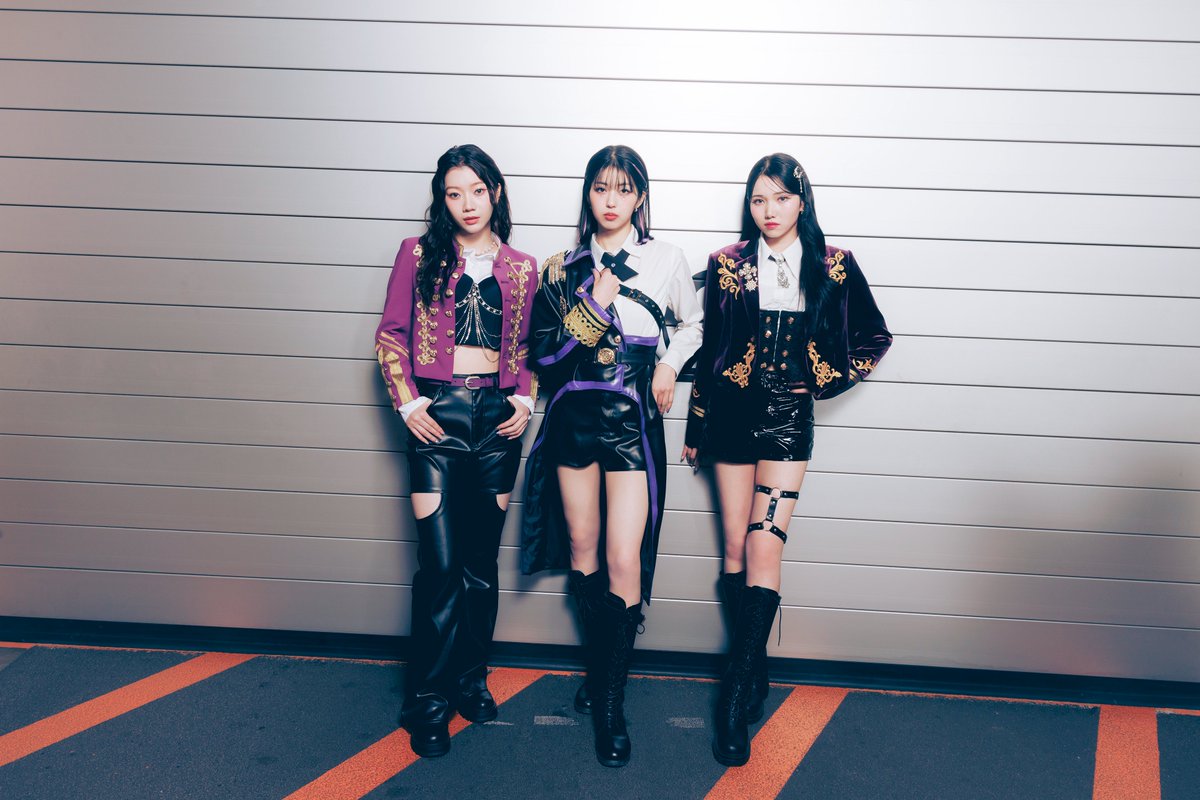 LAPONEGIRLSinfo's tweet photo. ◆━━━━━━━━━━━━━━━━━◆

   #LAPOSTA2025 Supported by docomo
　　  DAY1 IS:SUE STAGE PHOTO📸

◆━━━━━━━━━━━━━━━━━◆

#ISSUE #イッシュ #이슈 https://t.co/HLPLwg2PRx