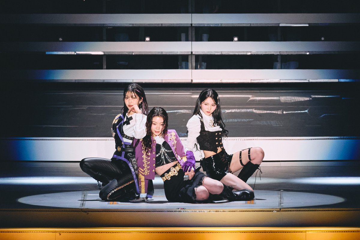 LAPONEGIRLSinfo's tweet photo. ◆━━━━━━━━━━━━━━━━━◆

   #LAPOSTA2025 Supported by docomo
　　  DAY1 IS:SUE STAGE PHOTO📸

◆━━━━━━━━━━━━━━━━━◆

#ISSUE #イッシュ #이슈 https://t.co/HLPLwg2PRx