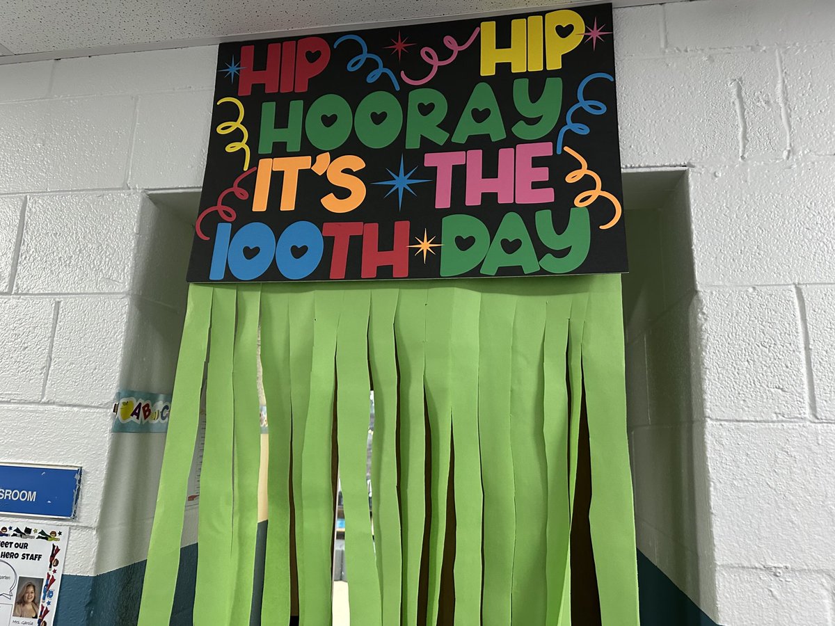 PGarciaMaddock's tweet photo. Kindergarten celebrated 100 days of school with classroom rotations. #BSD111 #burbank111 https://t.co/uxwVJ9FOIp