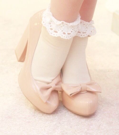 sakurafraise's tweet image. cute socks and tights with heels is so dolly