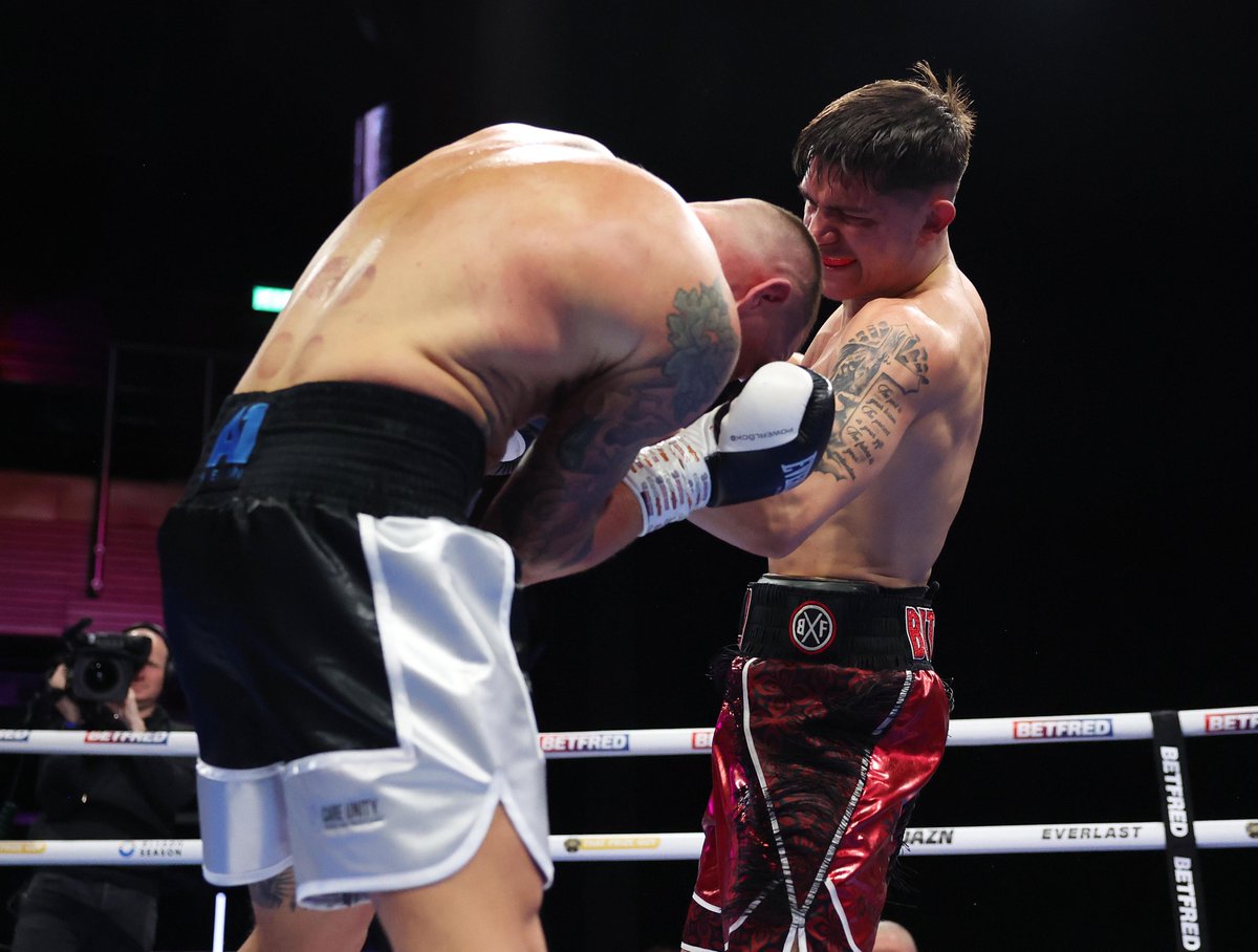 What a scrap! 👏👏👏 

#NXTGEN #LiddardOsaze