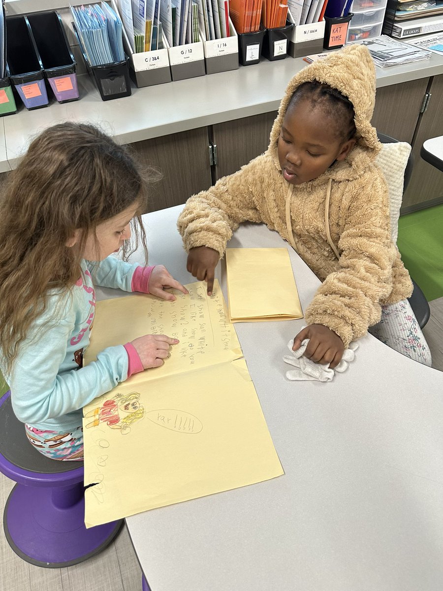 MrsFranklin__'s tweet photo. Author Celebration - Sharing their poems about weather! @WISDLagway https://t.co/J5kyNs8Y2M