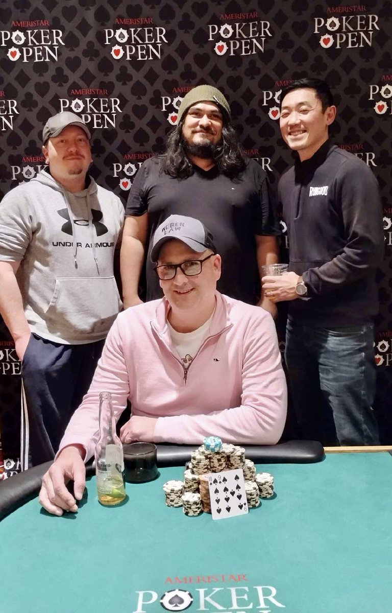 DeucesElite's tweet image. Event #10 $250 Super Stack had 79 runners last night and was chopped 4 ways between Mark Hagan, @PokerWithPyzza, @CraigWelko and Matthew Weber from St. Charles. 
Next Super Stack is Saturday 2/1 @6pm
#SuperStackShowdown
#StackEmHigh
#SurvivalOfTheStacked
#StackedAndReady