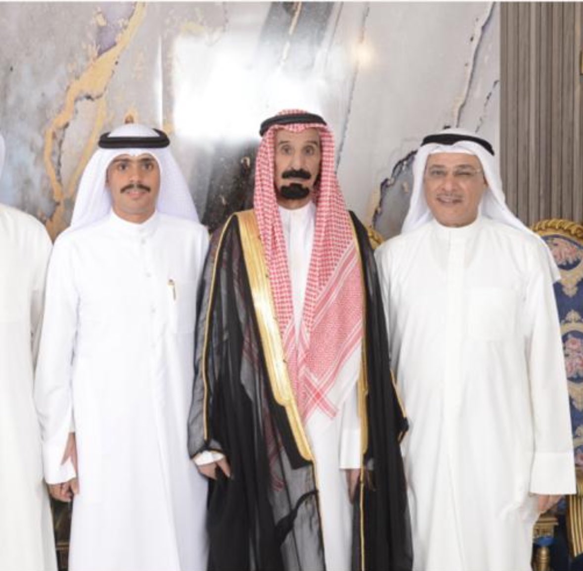 إنتقل إلى رحمه الله  الشيخ/ #مثقال_الحلاف

يمال الجنه يابو جليل صاحب ابتسامه وصاحب تواضع 
إن العين لتدمع وإن القلب ليحزن وإنا لفراقك يابو جليل لمحزونون