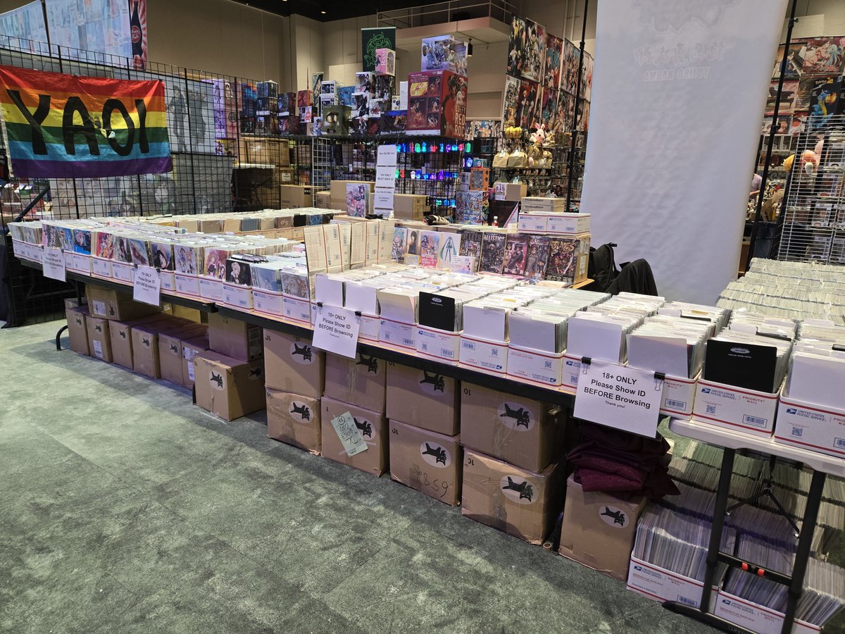 hendane's tweet image. Hey everyone! We're here at @ohayocon, ready to serve you glorious smut! Stop by and say hello!