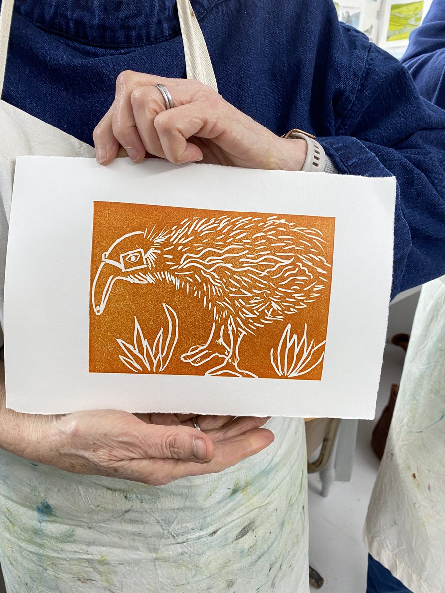 Design_York's tweet photo. Four wonderful prints from today’s beginner's linocut workshop. 👏👏👏
#Linocut #Linoprint #Printmaking #Art #VisitYork #VisitYorkshire #York #northyorkshire #CraftWorkshop #ArtCourse https://t.co/r1XWG9my5I