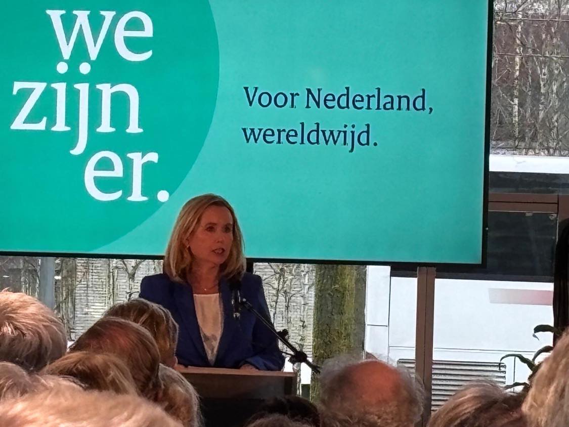 NLinArmenia's tweet photo. Ambassado Winter promotes mutual opportunities for 🇳🇱 &🇦🇲 businesses at the Ambassadors Conference’s session at Eindhoven Tech Campus with Minister of Foreign Trade and Development Reinette Klever. //www.rijksoverheid.nl/bz
#AmbassadorsConference #ambconf2025 #WeZijnEr https://t.co/ucU811u70a