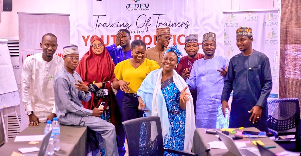 jdevfoundation's tweet image. 1. 
Jesz Development Foundation, in collaboration with Kimpact and funded by the Canadian Funds Local Initiative (CFLI), organized a Simulation Workshop – Train the Trainer (TOT) across the Northwest.

The workshop aimed to:
@KDI_ng
#CFLINIGERIA