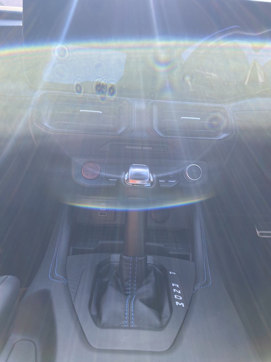 Yovanie's tweet photo. #KnobOfTheWeek I’ve posted something similar before but this particular knob deserved its own post. This knob is attached to a truly incredible and terrifying machine. The sounds reverb through your soul and it’s a truly magical drive and car. 1/2 https://t.co/9zLbtTkT9k