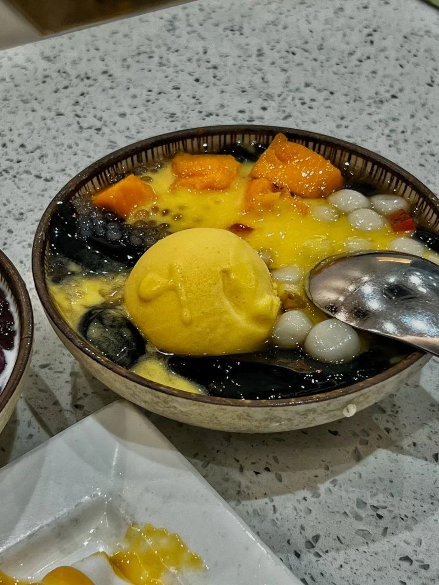 Sweet food will definitely make people feel satisfied!
May your world be filled with stars✨⭐️