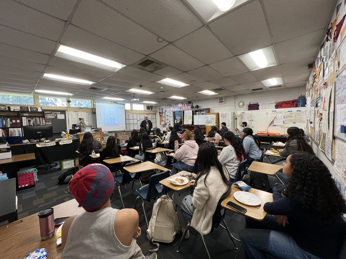 THANK YOU Mr. “Roy” for taking time to speak to our MedClub students about your career. Valuable info for those interested in nursing😊
