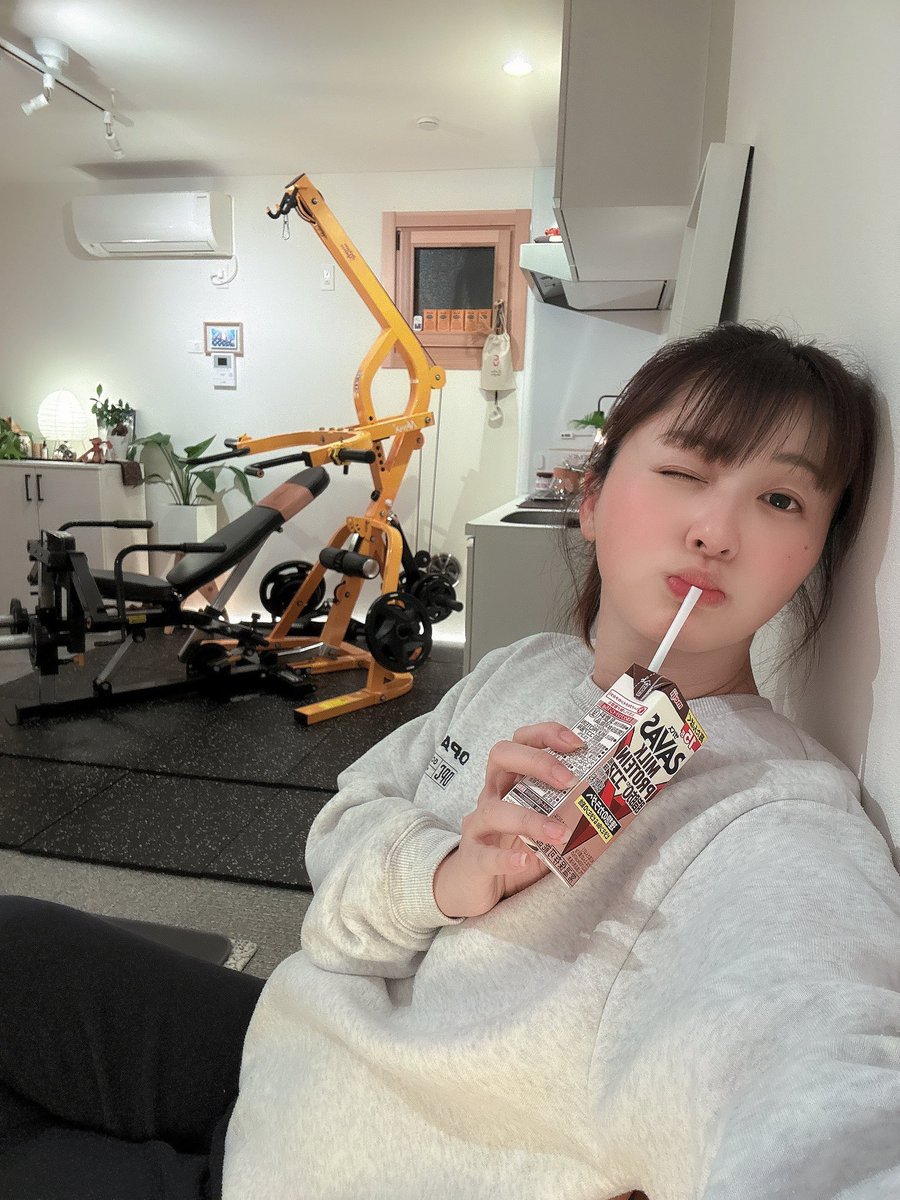 Mai_Mizuno_p's tweet photo. にやりっ😉 https://t.co/WwuZC8B1fm