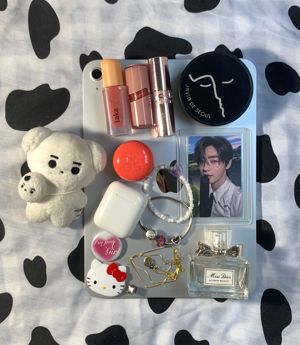 저버˚◞♡ tweet media