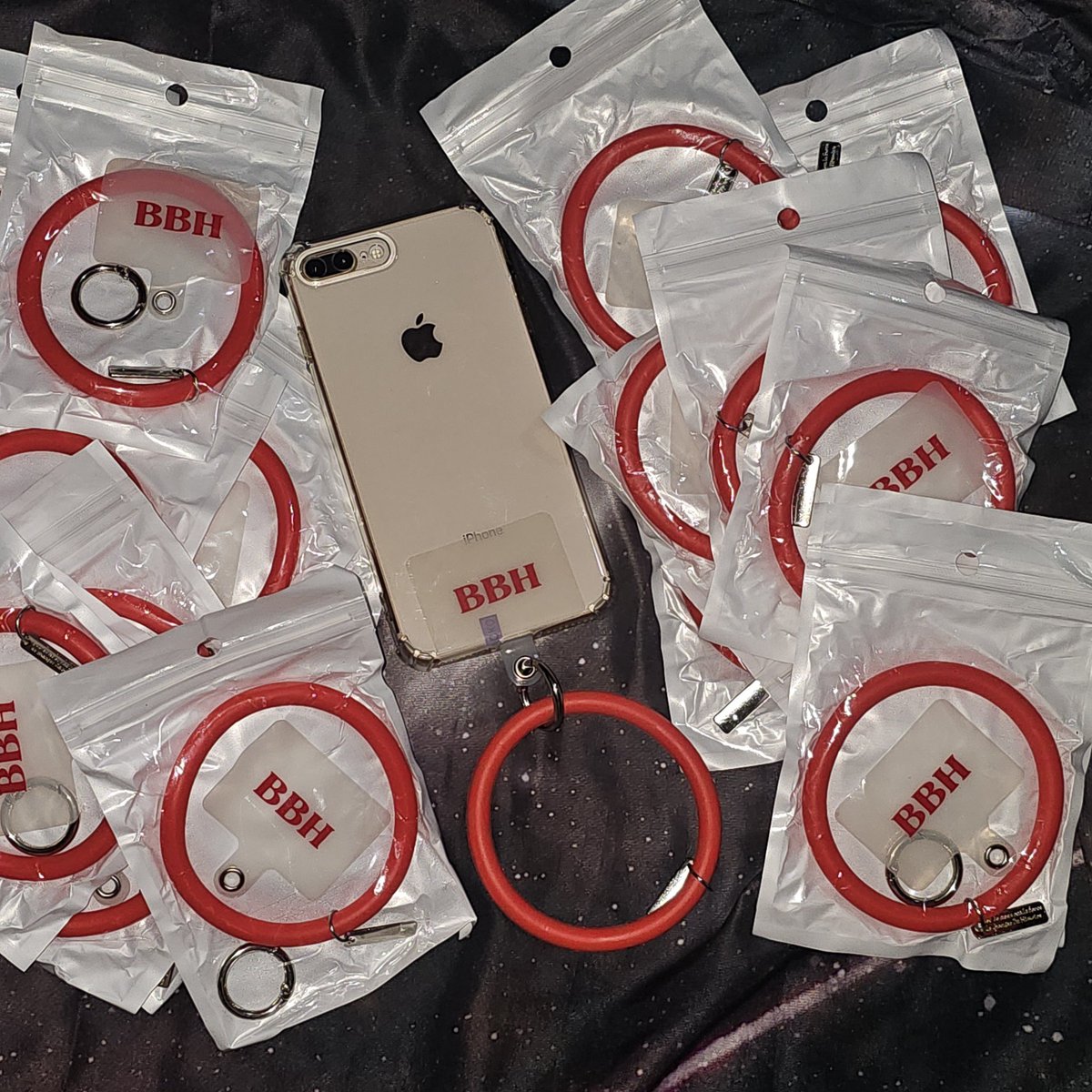 rzmaeloeylay's tweet photo. @rzmaeloeylay
2025 #EXO tingi - Freebies

Phone Keychain ✨️ 

#BAEKHYUN
#TheBestDayWithBENCH 
#Baekhyun_In_Manila https://t.co/MIsax0UhIx